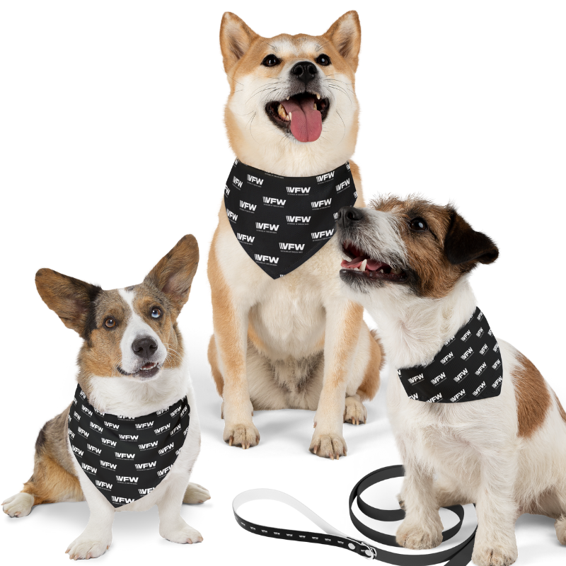 <img src="https://shiftfuelproducts.shop/cdn/shop/files/group_of_dogs_with_Shift_Fuel_s_VFW_pet_accessories.png?v=1730403346" alt="Group of happy dogs
